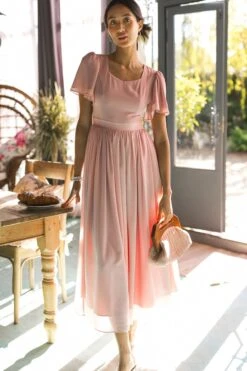 Abbie Dress In Blush -Ivy City Co AbbieBlush7 904573