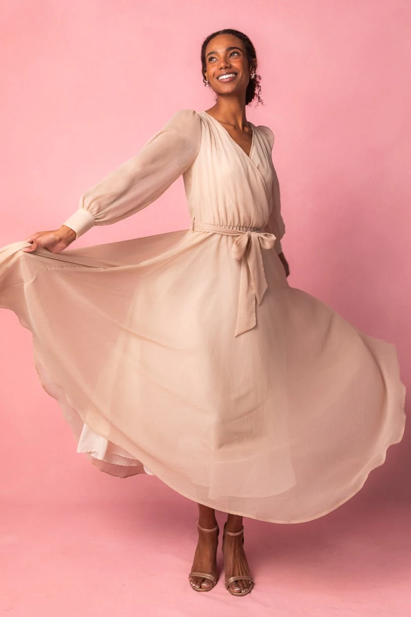 Andie Dress in Champagne Andie Dress In Champagne -Ivy City Co AndieChampagne2 311267