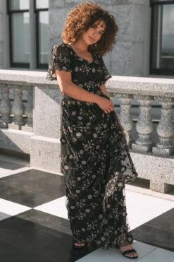 Athena Dress In Black - FINAL SALE 7 Athena Dress In Black - FINAL SALE -Ivy City Co AthenaBlack Capitol N23 03 310867