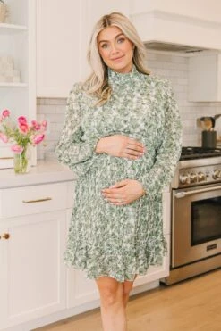 Brynley Dress In Green - FINAL SALE -Ivy City Co BrynleyGreen MothersDay SS23 10 736979