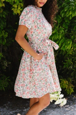 Chelsea Dress In Cream Floral -Ivy City Co Chelsea Poolhouse Summer1 7