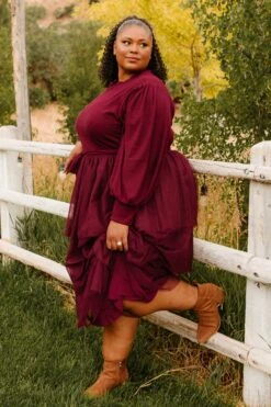 Cosette Midi Dress In Wine - FINAL SALE -Ivy City Co CosetteWine ConradRanch F23 13 360371