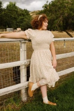 Delia Dress In Ditsy Floral -Ivy City Co DeliaDitsyFloral QuietMeadows F23 47 397910