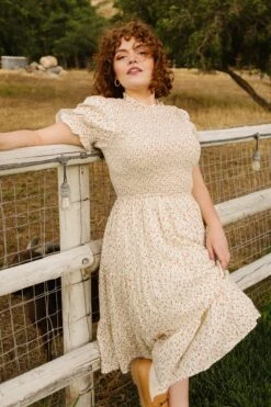 Delia Dress In Ditsy Floral -Ivy City Co DeliaDitsyFloral QuietMeadows F23 49 806061