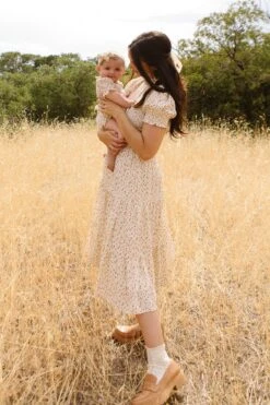 Delia Dress In Ditsy Floral -Ivy City Co DeliaDitsyFloral QuietMeadows F23 59 788996