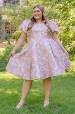 Ivanna Dress In Pastel Floral - FINAL SALE 13 Ivanna Dress In Pastel Floral - FINAL SALE -Ivy City Co FAIRYTALE HOLLADAY S23 639 271132
