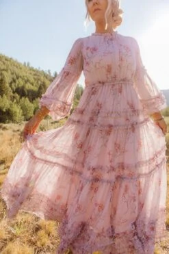 Geneva Dress In Mauve Floral -Ivy City Co Geneva Mauve 05 777630