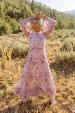 Geneva Dress In Mauve Floral -Ivy City Co Geneva Mauve 44 919632