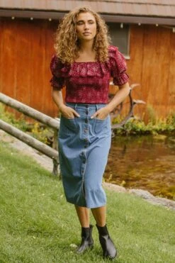 Gracie Top In Wine Floral - FINAL SALE -Ivy City Co GracieWineTop Fall23 645742