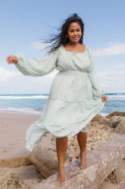 Ivy Dress In Daisy - FINAL SALE -Ivy City Co IvyDaisy Florida SS23 04 310112