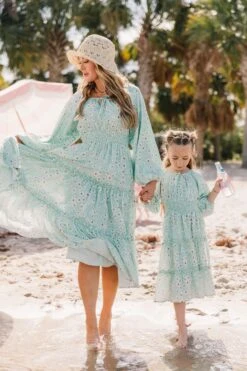 Ivy Dress In Daisy - FINAL SALE -Ivy City Co IvyDaisy Florida SS23 17 433691