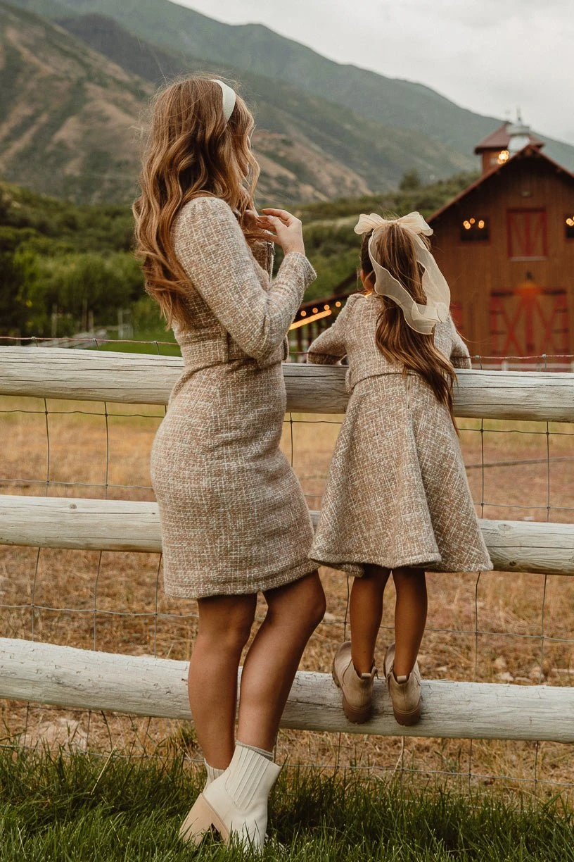 Jackie Dress in Taupe Boucle - FINAL SALE Jackie Dress In Taupe Boucle - FINAL SALE -Ivy City Co JackieTaupe QuietMeadows F23 04 ab2c450a bb6f 4f11 8c78 9a75f3815a4b 757393
