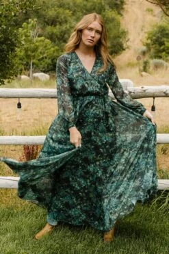 Laney Dress In Green Watercolor - FINAL SALE -Ivy City Co LaneyGreen QuietMeadows F23 20 494319