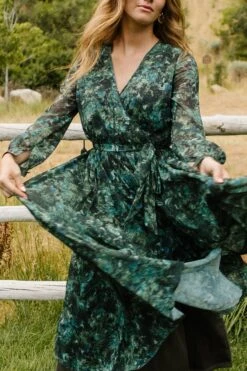 Laney Dress In Green Watercolor - FINAL SALE -Ivy City Co LaneyGreen QuietMeadows F23 26 650408