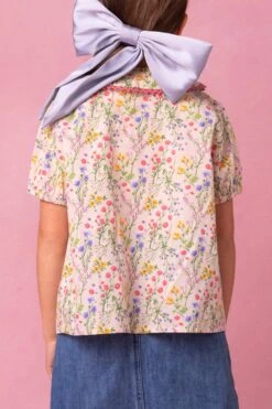 Mini Betty Blouse In Floral -Ivy City Co MiniBettyBlouseFloral Studio Spring24 5