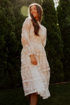 Sicily Dress - Champagne Lining -Ivy City Co Sicily LIfestye Restock24 4