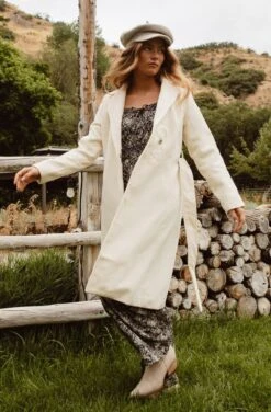 Sloane Coat In Cream - FINAL SALE -Ivy City Co SloaneCream QuietMeadows F23 2 580319