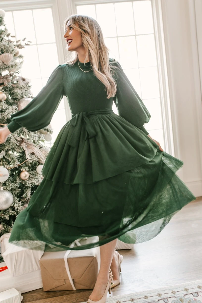 Cosette Dress in Green - FINAL SALE Cosette Dress In Green - FINAL SALE -Ivy City Co WEB IVYCITY DRESSES HOLIDAY20217 5 294367