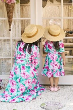 Mini Mi Amor Dress In Green 9 Mini Mi Amor Dress In Green -Ivy City Co easter2 16 468788