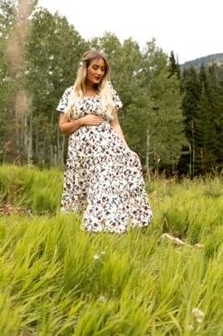 Sweet Caroline Dress - FINAL SALE -Ivy City Co image 8d50288b 3245 4ad5 b705 07870ae5a2bd