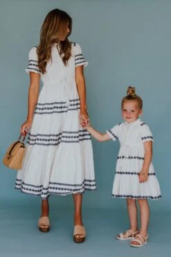 Santorini Dress -Ivy City Co kaley santoirni web 2342 970374