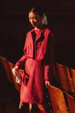 Reese Dress In Red - FINAL SALE -Ivy City Co reese hannah 2 75c922b1 399f 4466 8642 4fa0f5a253df 159227