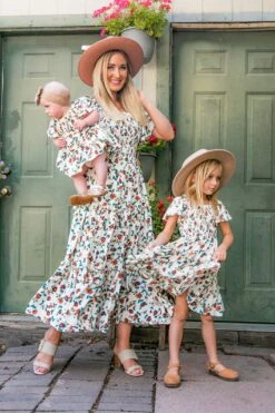 Sweet Caroline Dress - FINAL SALE -Ivy City Co sweetcaroline mini 64668f5b def0 46bd 8521 0f5ce9f5b68c