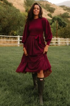 Cosette Midi Dress In Wine - FINAL SALE -Ivy City Co web cosettewine 2